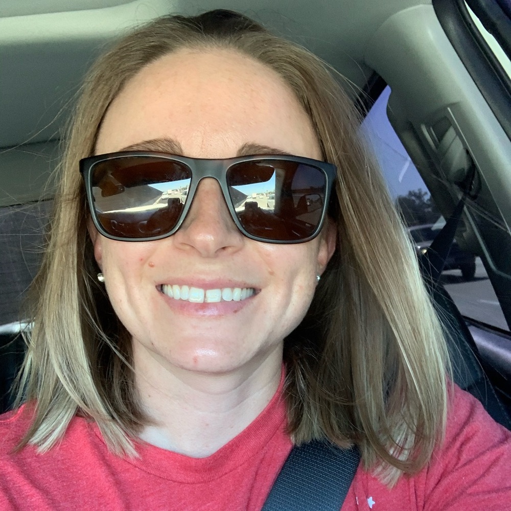 Meet your Posher, Emily